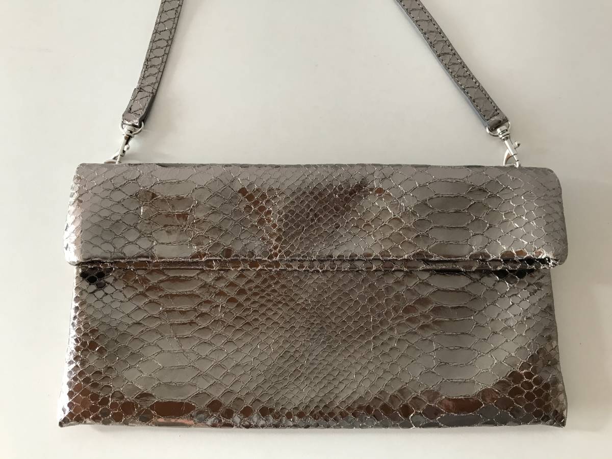 美品◎イタリア製 GIANNI CHIARINI ジャンニキャリーニ 型押しレザー