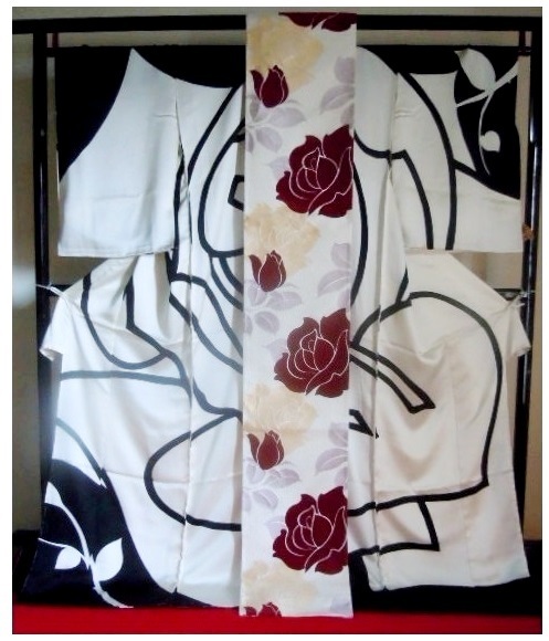 【京呉服製造 杉本商店】>高級西陣織>モール織袋帯>紅白薔薇花文六通>白地>存在感3倍>茶席+銀座+NYCで映えます>即決仕立付_世は資本主義⇒外見=本質.小さな柄では埋没