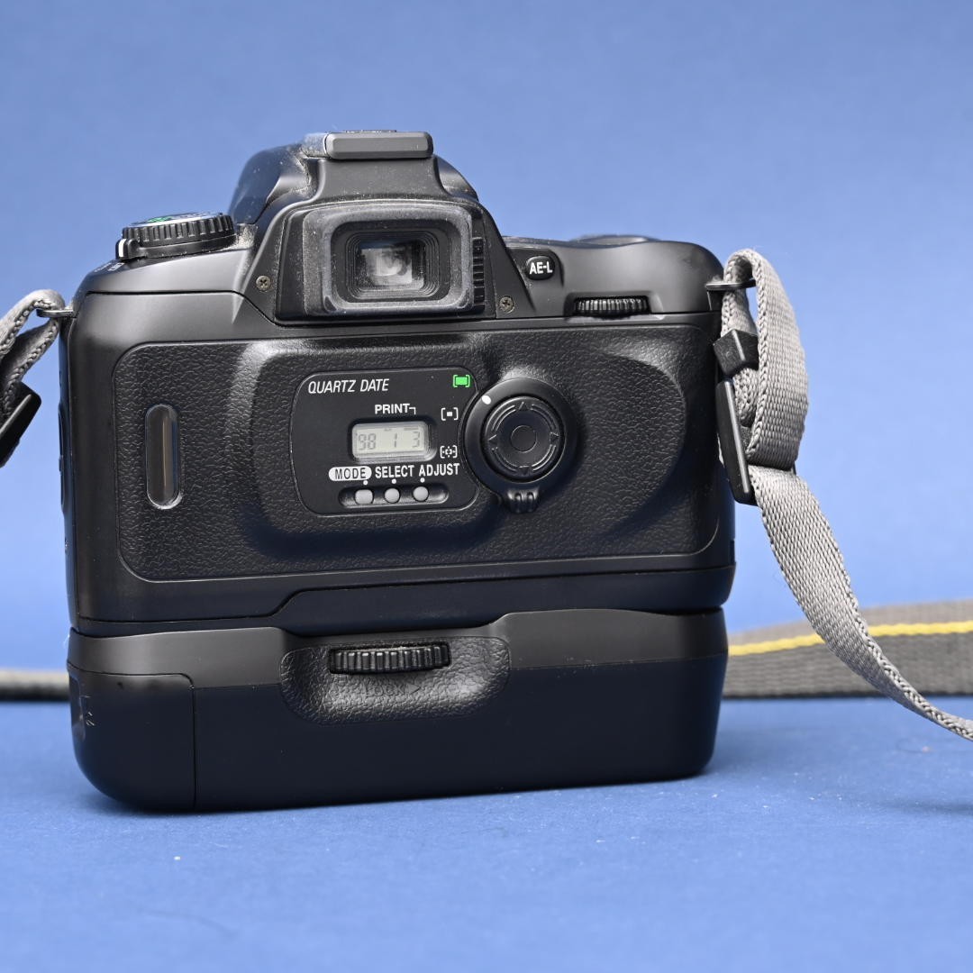 Nikon U2 フィルムカメラ mb-18 バッテリーグリップセット