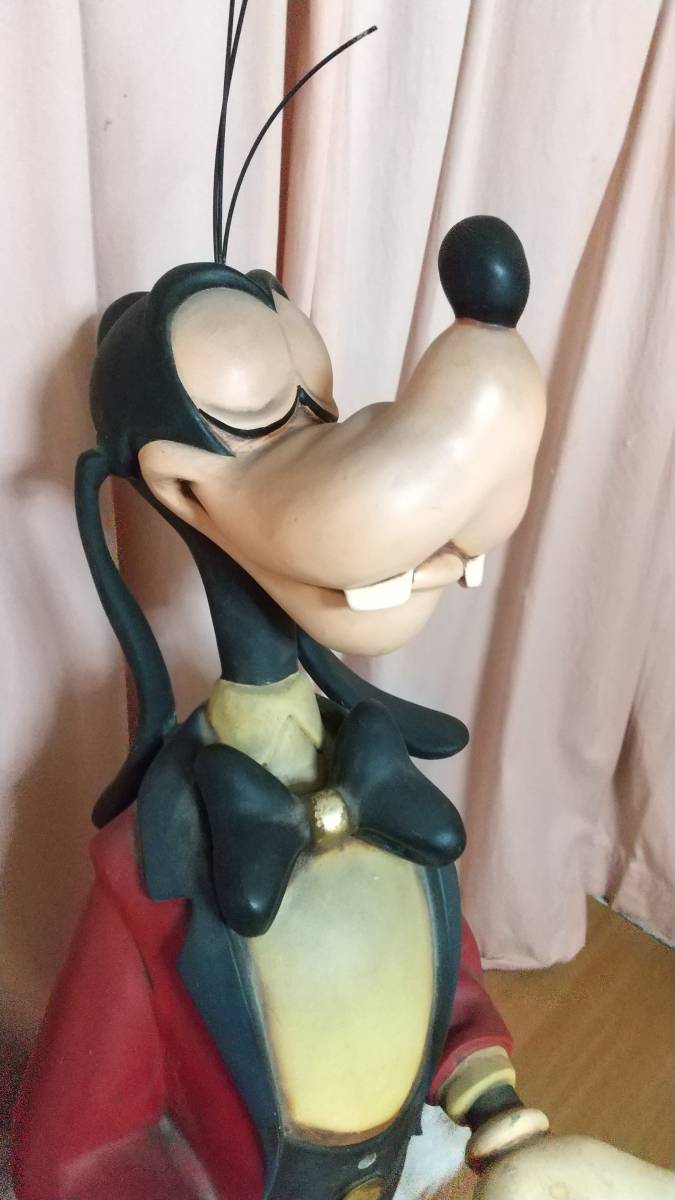  Disney Big Goofy фигурка ( поддонник есть )