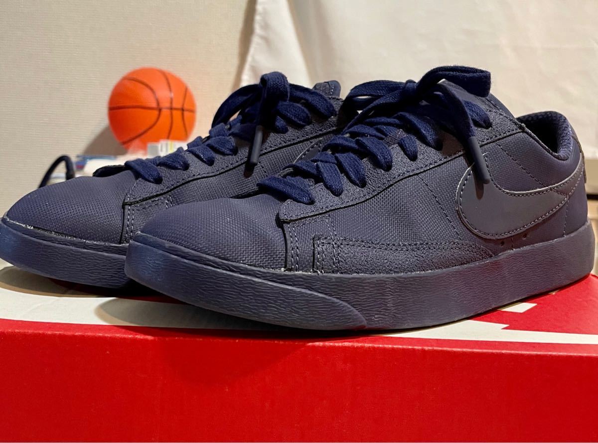 ナイキ NIKE ウィメンズ ブレーザー ロー ピナクル (NEUTRAL INDIGO/NEUTRAL INDIGO) 24cm