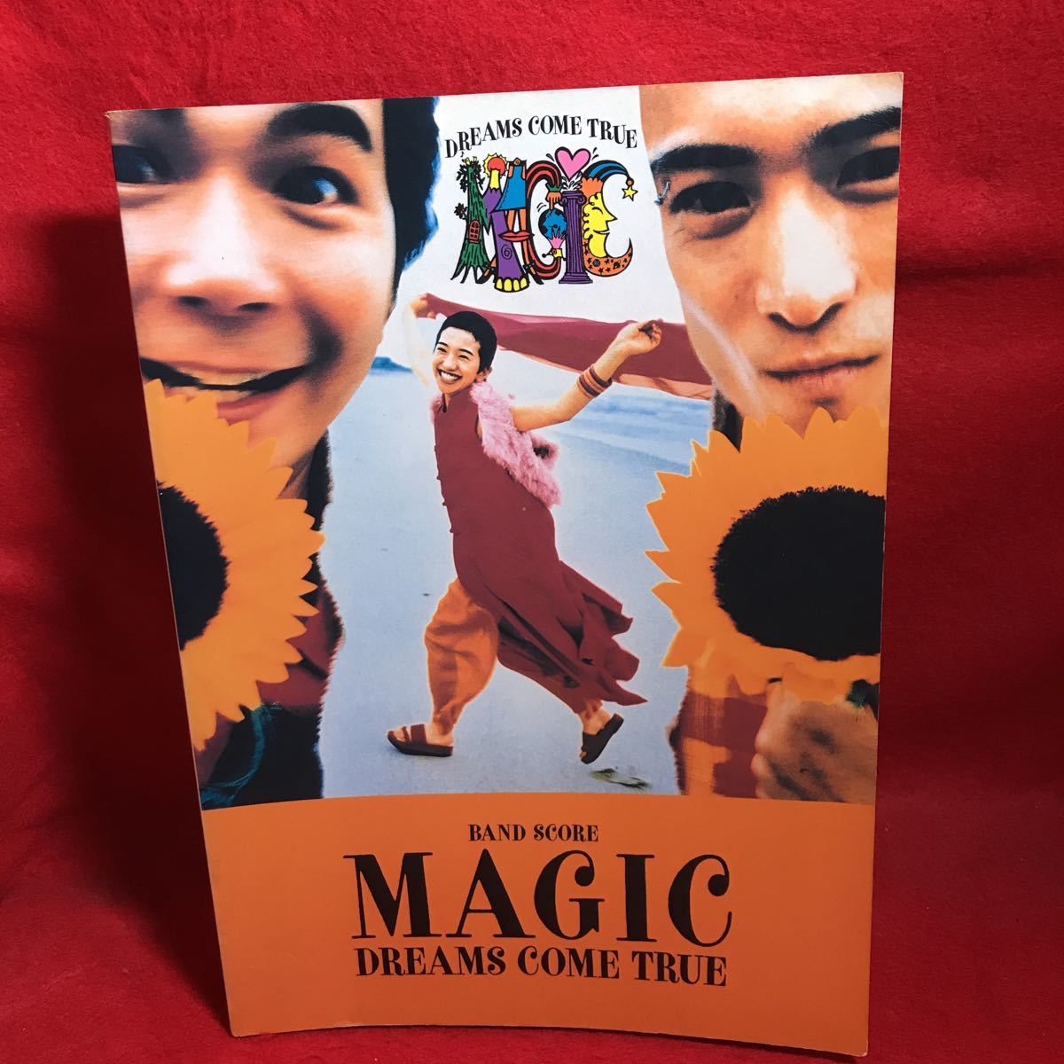 ▼DREAMS COME TRUE ドリームズカムトゥルー MAGIC 吉田美和 中村正人 西川隆弘 BAND SCORE バンド・スコア 楽譜 12曲掲載_画像1