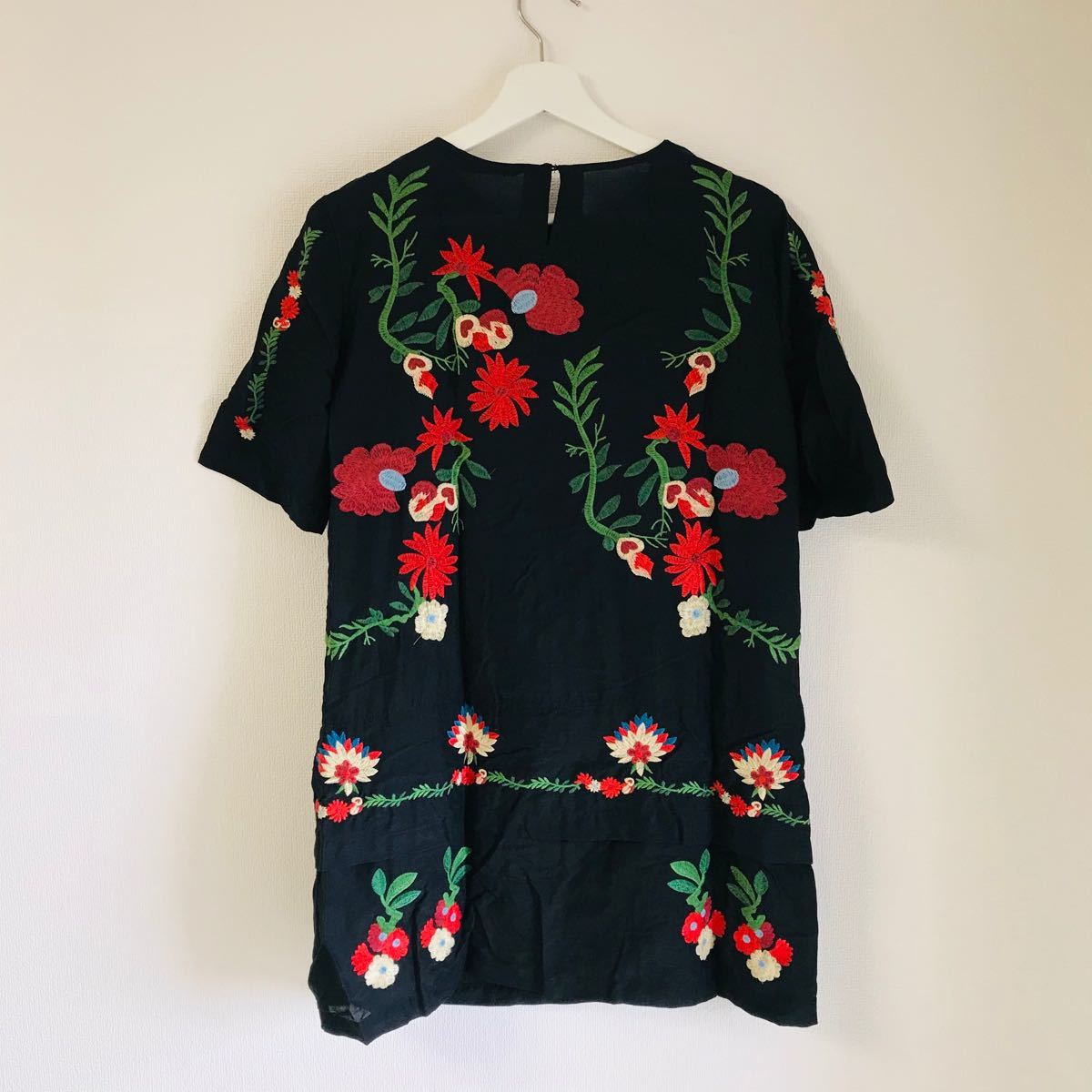 Paypayフリマ Zara 刺繍ワンピース Paypayフリマ Zara 刺繍ワンピース