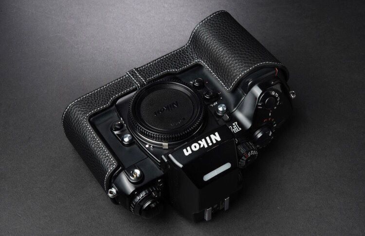 送料無料 本革カメラケース Nikon ニコン F4用 ブラック