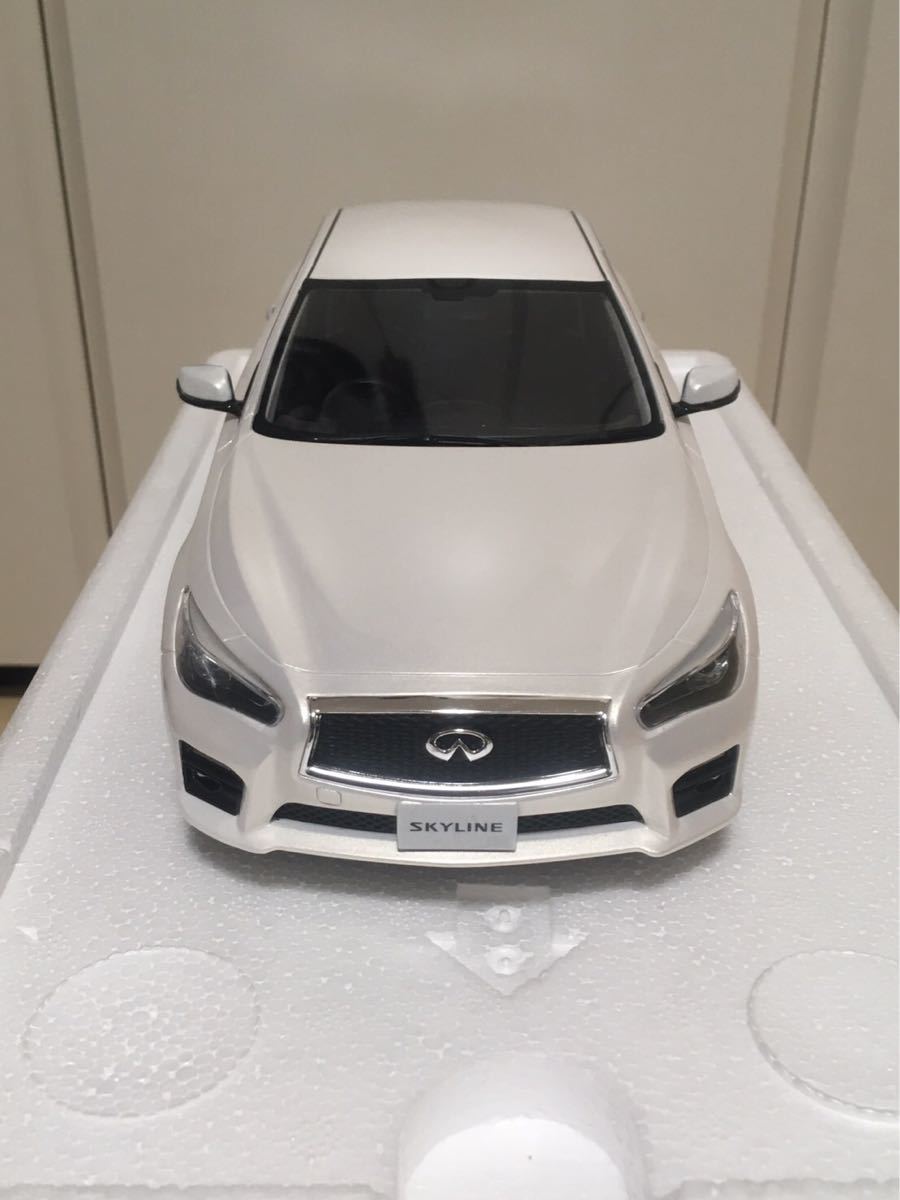 京商 サムライ 1/18 V37 スカイライン ホワイト ミニカー 1/18 絶版【新品未使用・未展示品】京商 1/18 サムライ V37