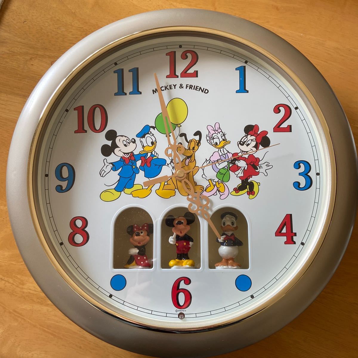 壁掛け時計 【ジャンク品】ミッキーミニー ミッキーミニーの壁掛け時計