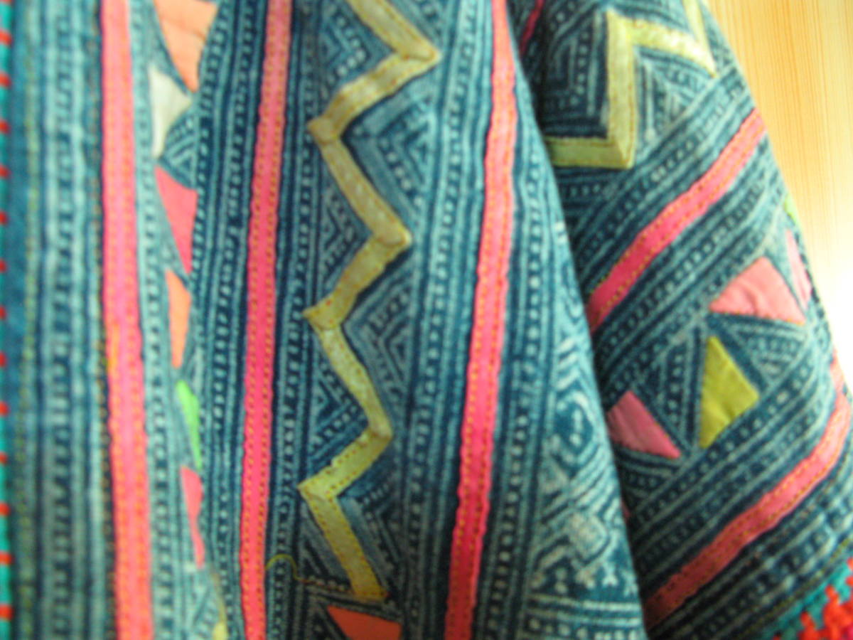 期間限定値下げ　タイ ヴィンテージ モン族 手縫い刺繍 民族衣装 ジャケット ろうけつ染め 藍染め　綿_画像7