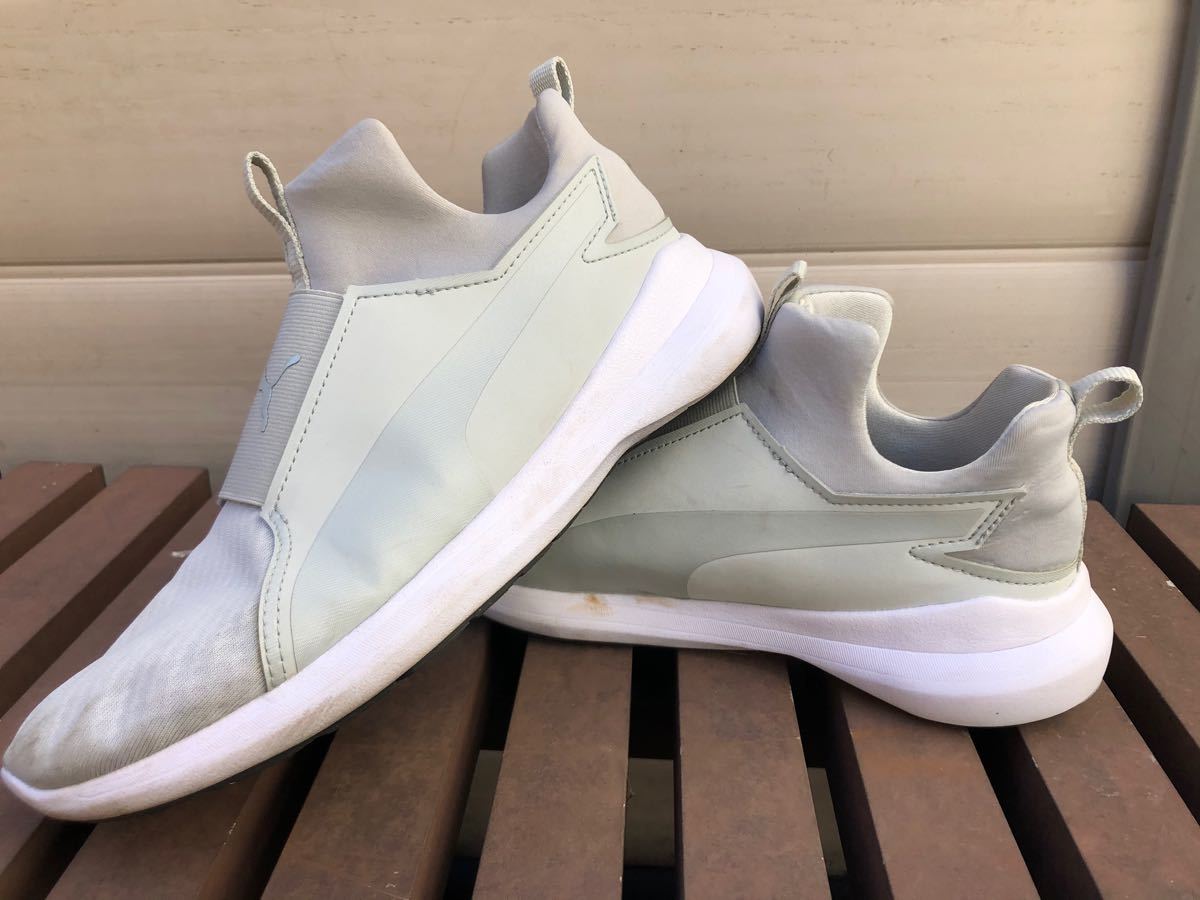 Paypayフリマ Puma 軽量 紐なしスニーカー ホワイト Paypayフリマ Puma 軽量 紐なしスニーカー ホワイト
