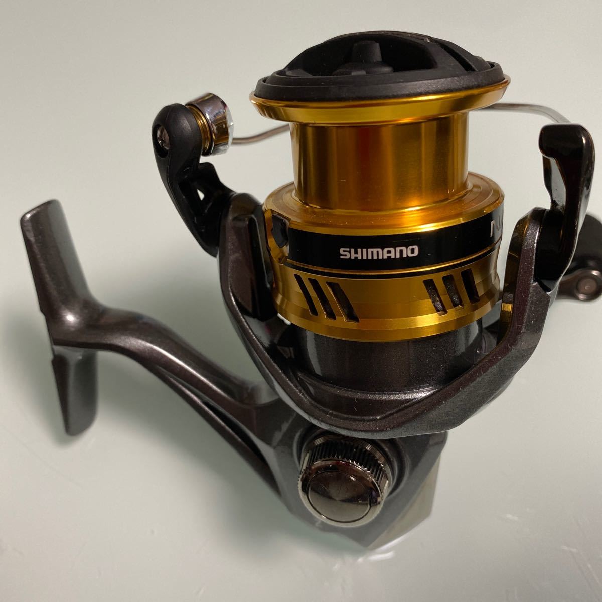 Paypayフリマ シマノ Navi X 2500 スピニングリール Paypayフリマ シマノ Navi X 2500 スピニングリール
