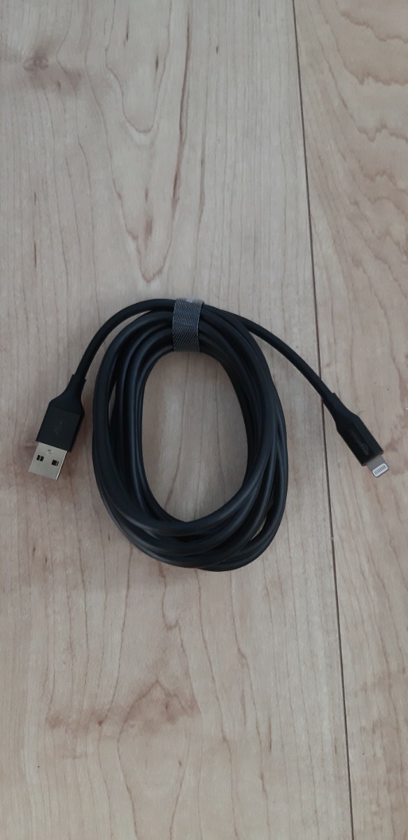 Amazonベーシック ライトニングケーブル USB ブラック 3.0m アドバ