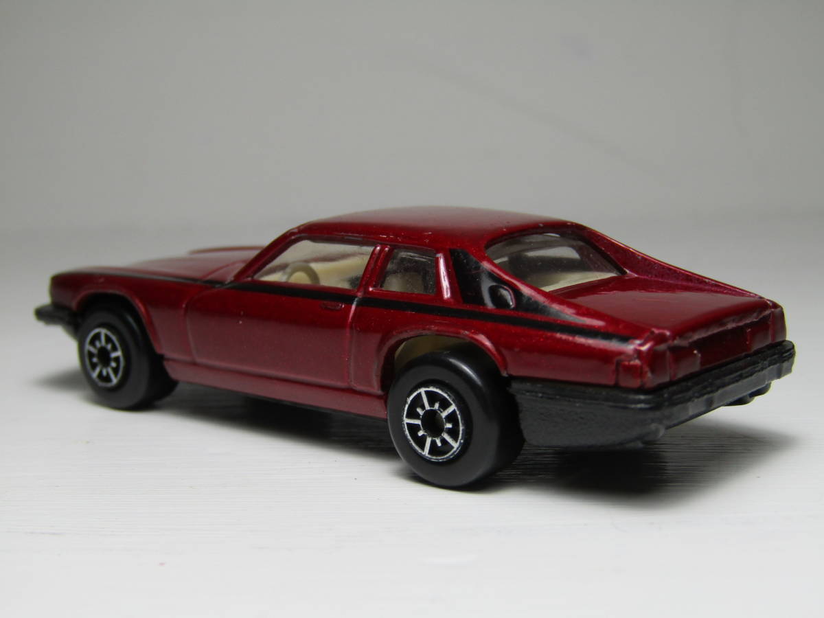 Jaguar ジャガー XJ-S 1981 V12 絶版 Masuto製 希少 1/64 位 WRD ワインレッドxブラックライン 美品 英国 GB ブリティシュUK_画像8