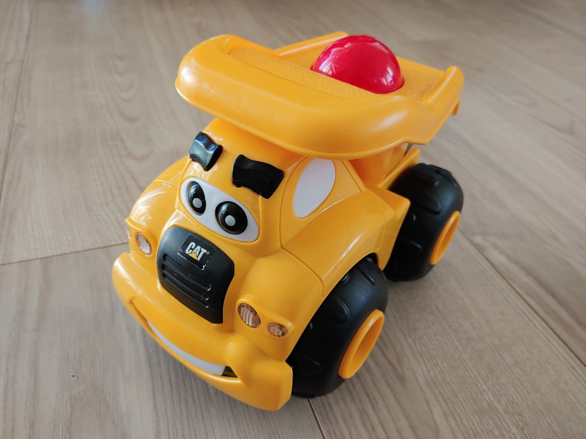 Paypayフリマ Cat 動くブルドーザー ダンプカー 2個セット おもちゃ Paypayフリマ Cat 動くブルドーザー ダンプカー 2個セット おもちゃ