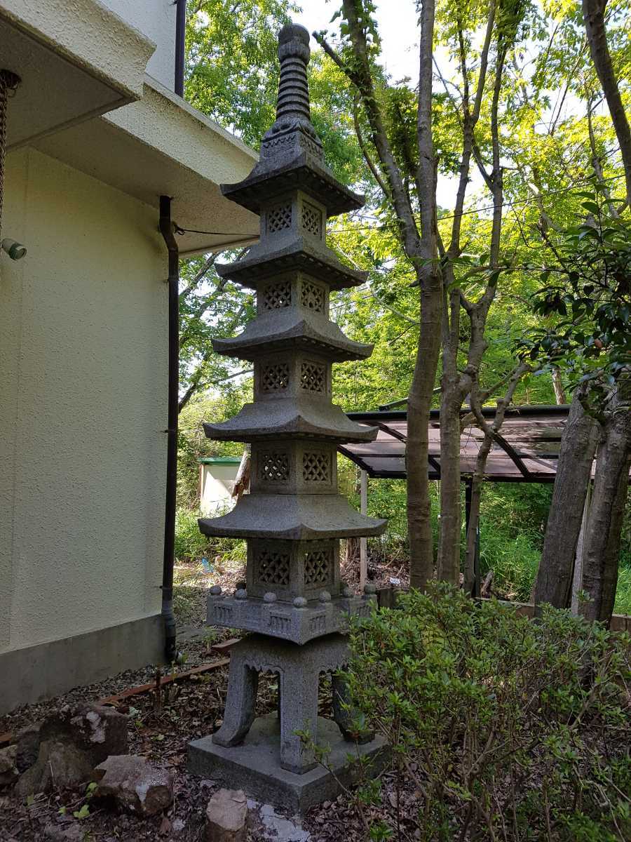 □□□ 石の五重塔 □□□ □□□ 石の五重塔 □□□