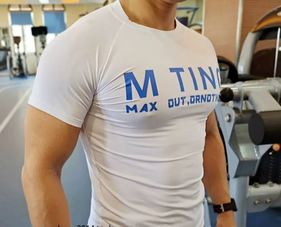 Tシャツ 半袖 トレーニング ジム スポーツ Mサイズ 夏物 TOOT GX3 GMW EGDE  ロゴTシャツ