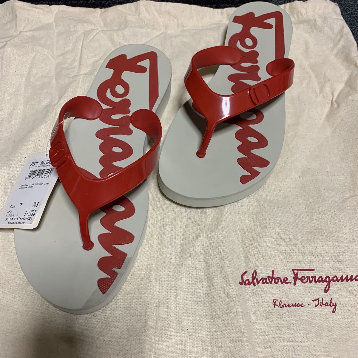 サルバトーレフェラガモSalvatore Ferragamo ビーチサンダル　★新品未使用品タグ付★_画像1