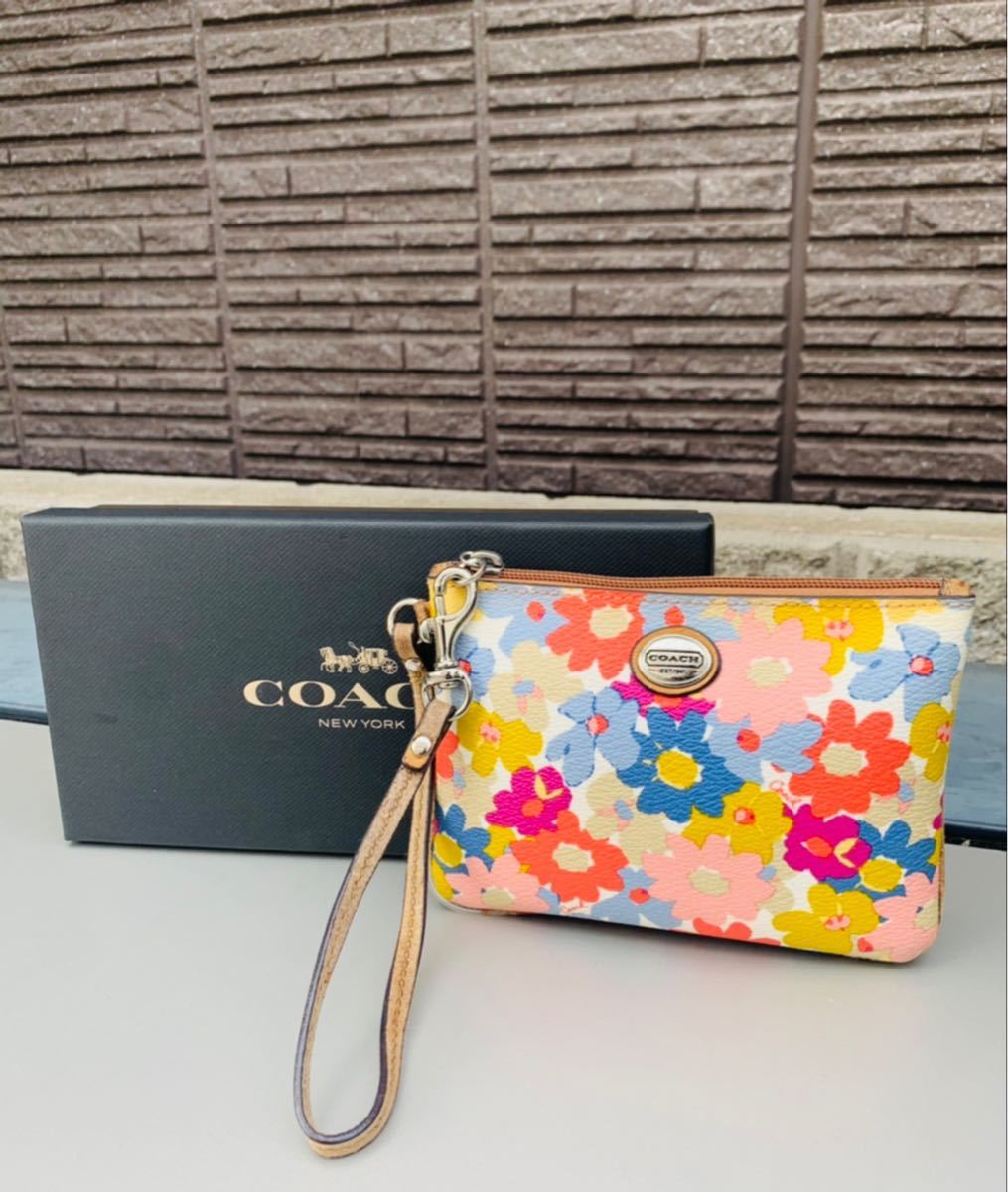 阪急梅田購入 花柄 フラワー コーチ COACH リストレット 財布 阪急梅田購入 花柄 フラワー コーチ COACH リストレット 財布