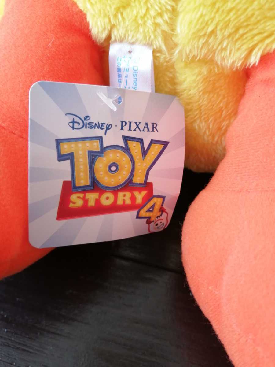 ディズニー TOY STORY トイストーリー4 ダッキー 特大 メガジャンボ ぬいぐるみ キャラクター 非売品 レア 新品 BIGぬいぐるみ タグ付き _画像4