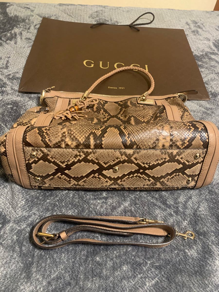 グッチ GUCCI パイソン カバン バッグ 超希少 使用頻度 極少 2wayトートバッグ 限定品　蛇革 型番 269946 超美