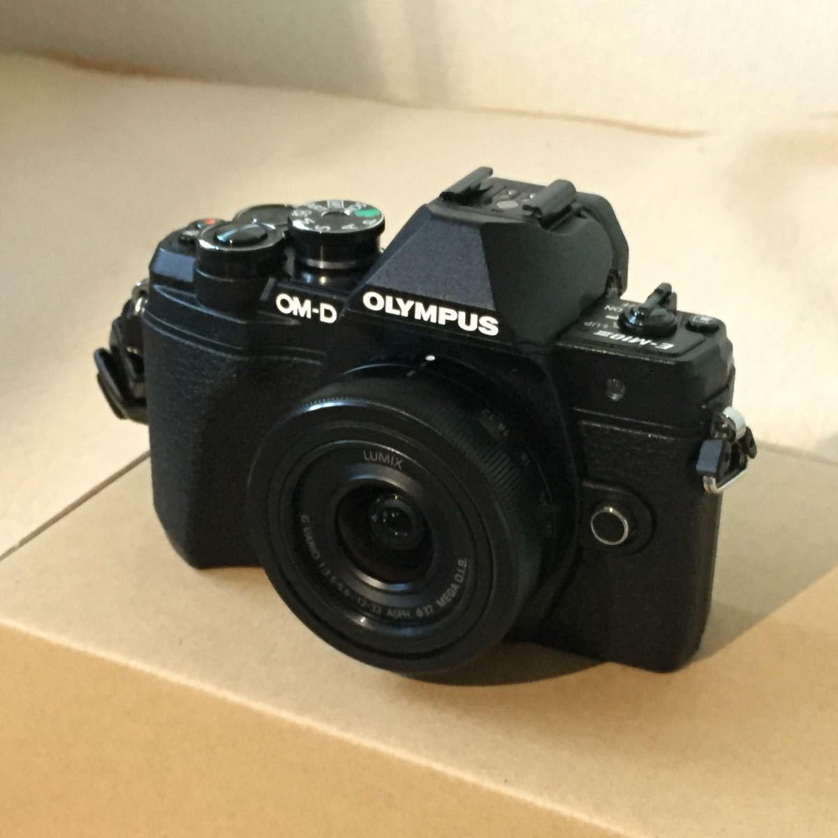 OLYMPUS OM-D E-M10「最終値下げ」-