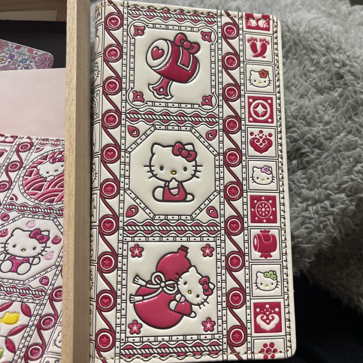 くても ヤフオク! - 浅草文庫 ハローキティの吉祥宝づくし 高級牛革