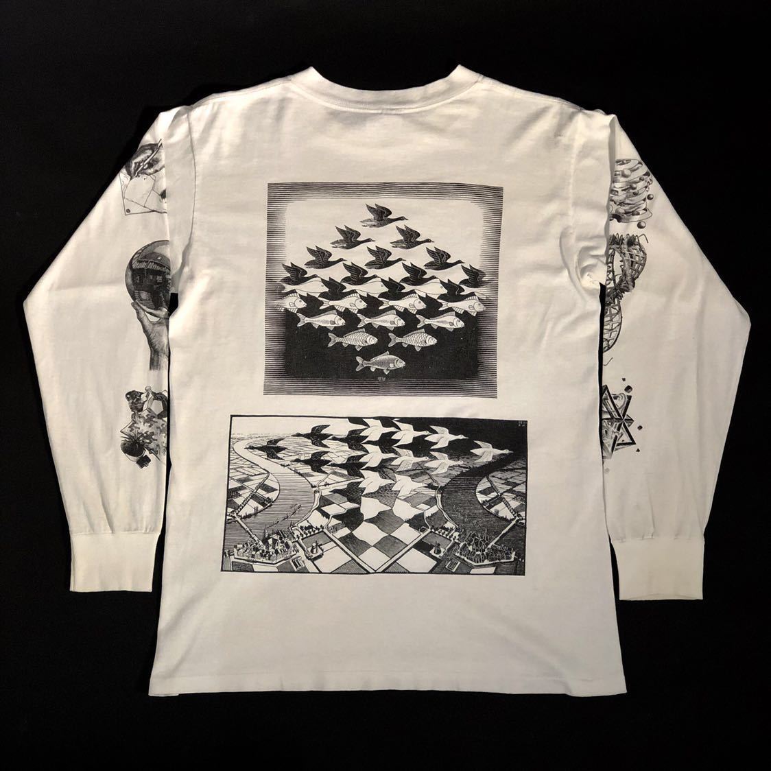 【着るアート】M.C. Escher エッシャー グラフィックT アート だまし絵 ヴィンテージ ロンT トロンプ ルイユ 哲学 無限 有限 平面 立体