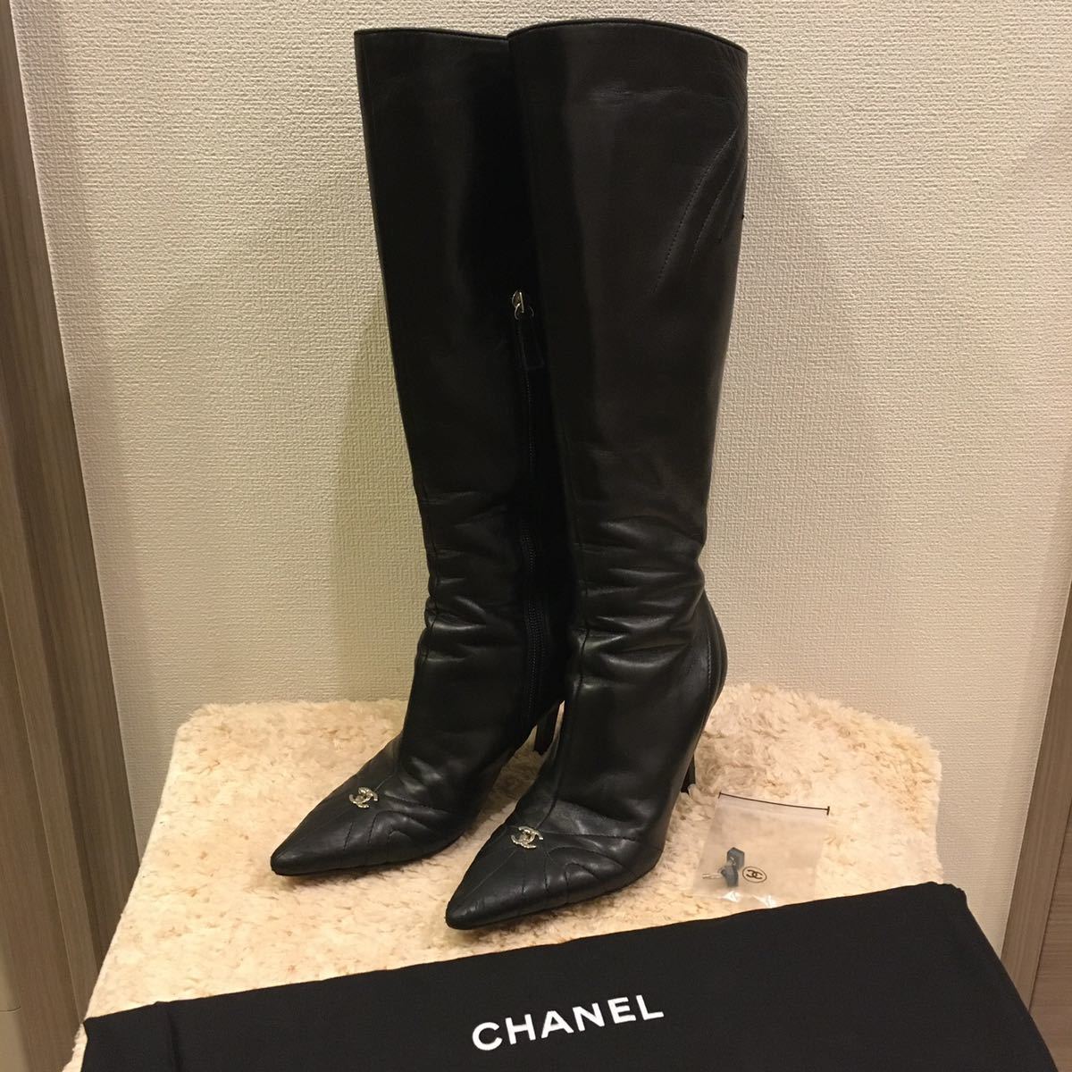 CHANEL シャネル ターンロック ロングブーツ 35サイズ ブラック CHANEL シャネル ターンロック ロングブーツ 35サイズ ブラック