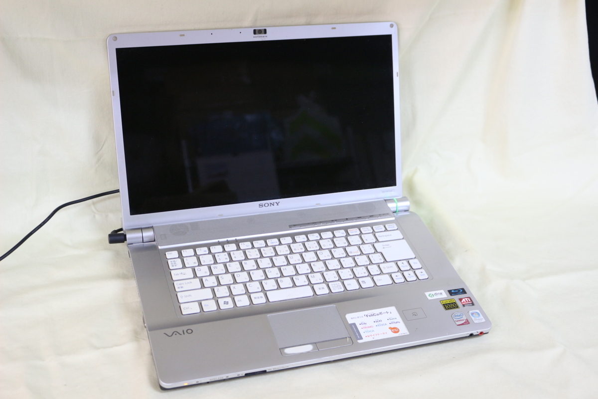 ジャンク品ノートパソコン SONY VAIO PCG-3F1N Centrino2 メモリ無 HDD無 16.4inchワイド カメラ内蔵 通電確認済 OS無 代引き可_画像1