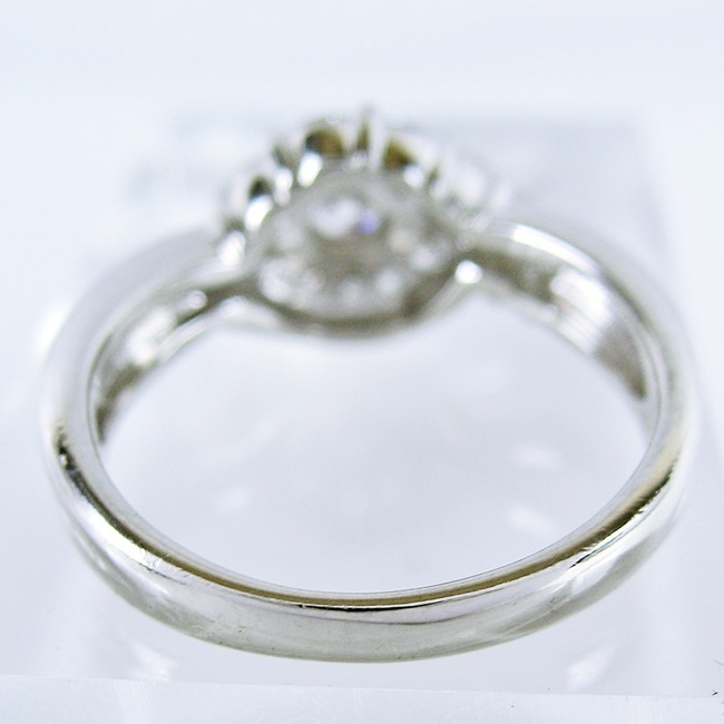 服部セイコー】Pt900 ☆リング 指輪 ◇ダイヤモンド0.71ct 四月誕生石