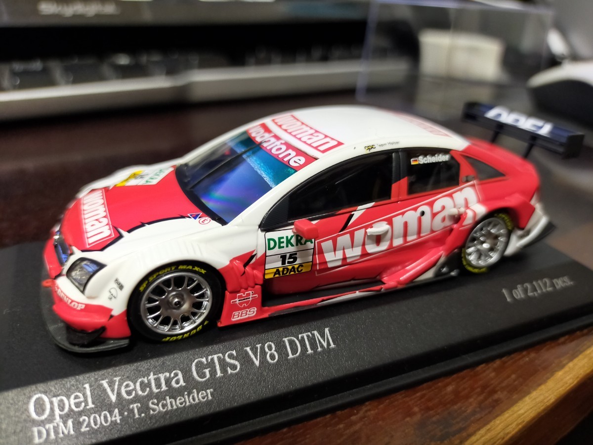 1/43 PMA MINICHAMPS オペル ベクトラ GTS V8 DTM 2004 #15