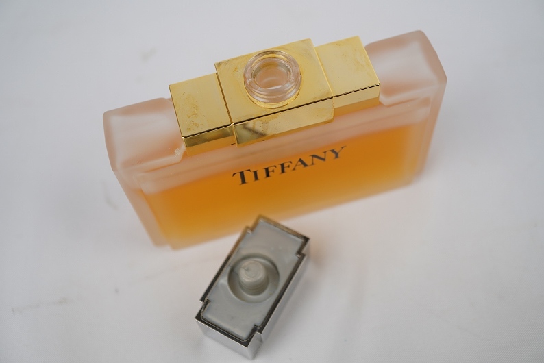 51597 TIFFANY&Co. Tiffany TIFFANY Tiffany EDTo-doto трещина 50ml бутылка [ Tiffany ][ духи ][ б/у ]
