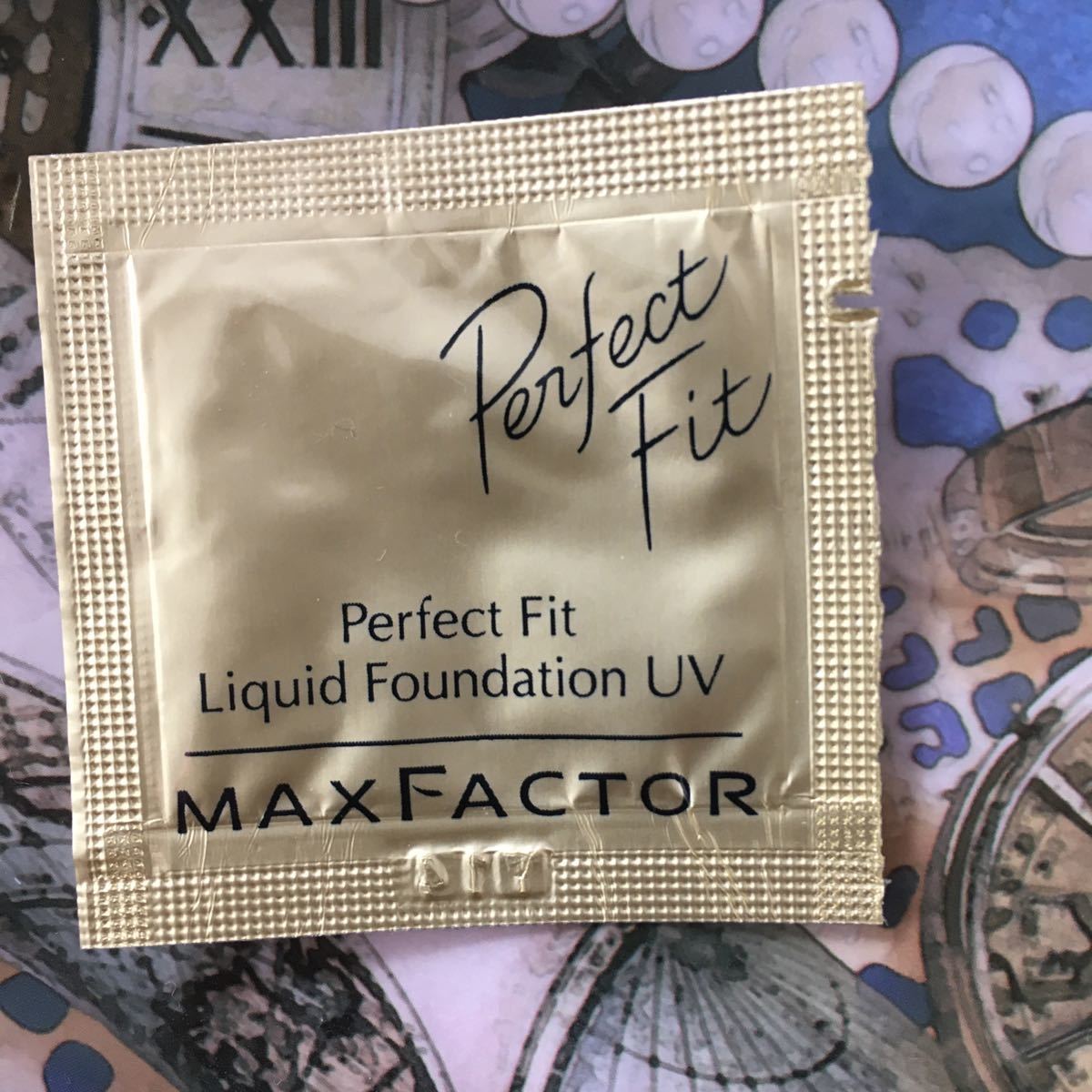 33&42& фундамент комплект * без ароматизации масло свободный Max Factor Perfect Fit lik.do основа UV* жидкая основа 