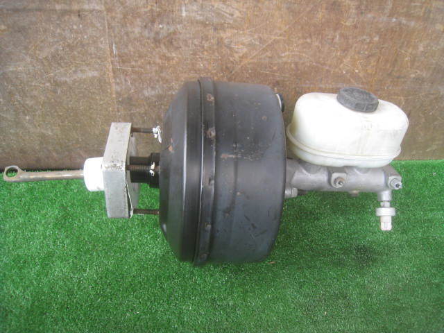 H12 Ford Excursion brake master 