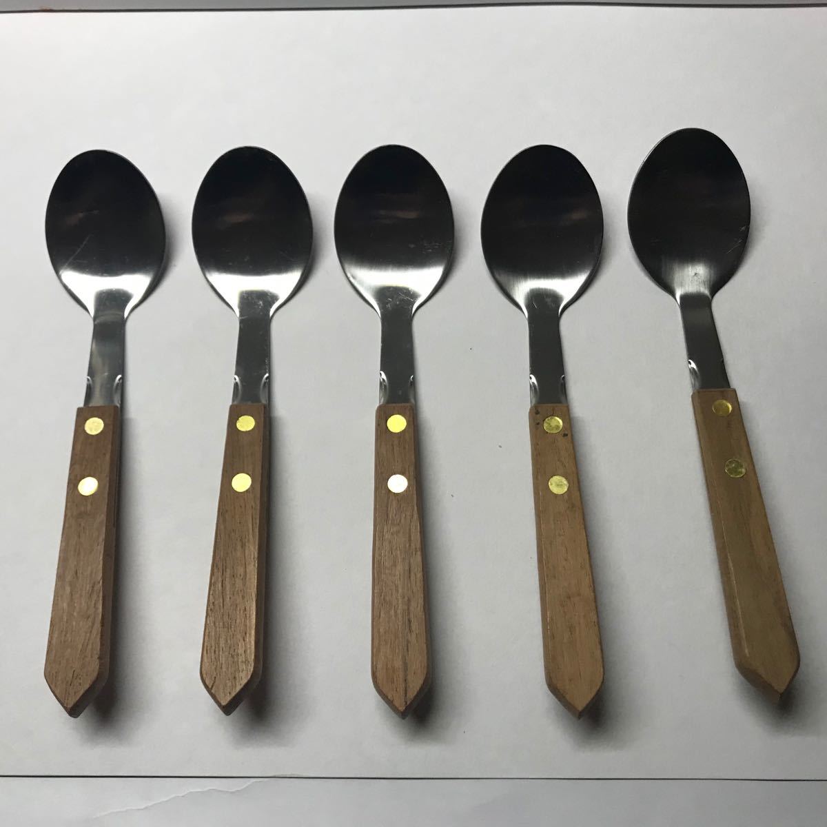 Paypayフリマ 美濃焼 幸泉窯 うさぎ絵 カレー皿 小鉢 サラダ 各5皿 スプーン5本 未使用 新品 Paypayフリマ 美濃焼 幸泉窯 うさぎ絵 カレー皿 小鉢 サラダ 各5皿 スプーン5本 未使用 新品