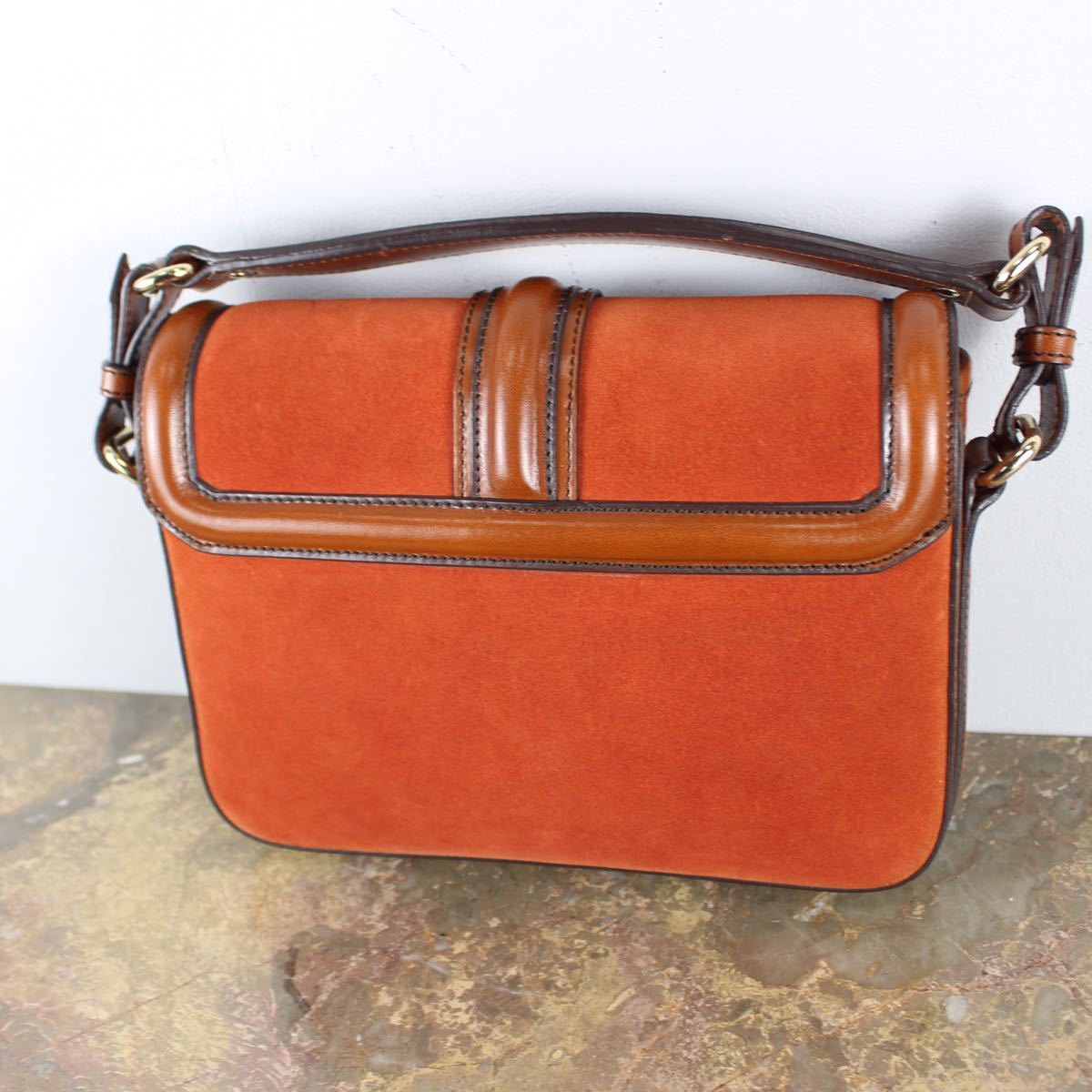 BURBERRY TURN LOCK LEATHER 2WAY SHOULDER BAG MADE IN ROMANIA