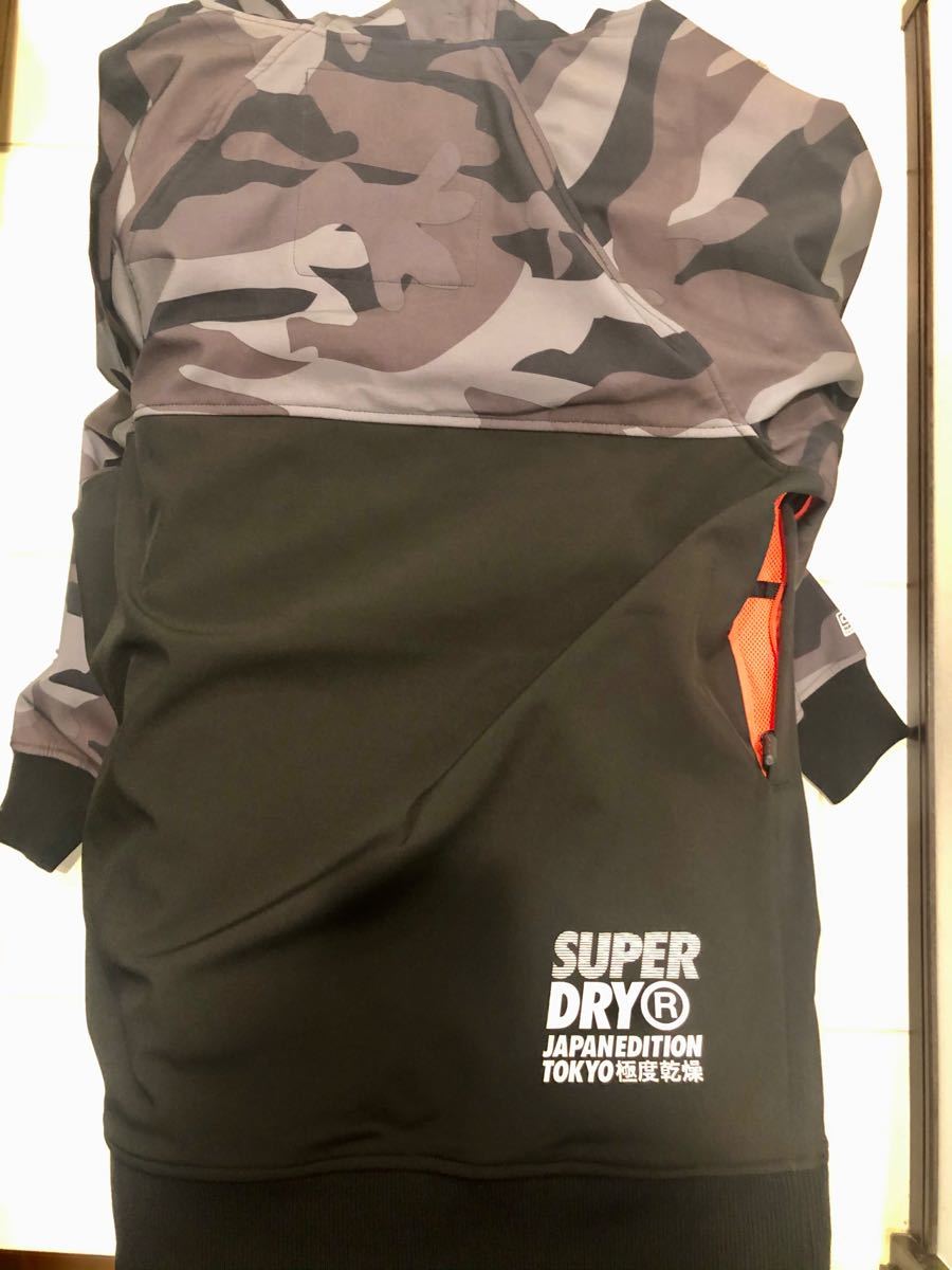 【激レア！日本未上陸！】英国の人気ブランド「Superdry 極度乾燥（しなさい）」マウンテンパーカー パーカー 極度乾燥