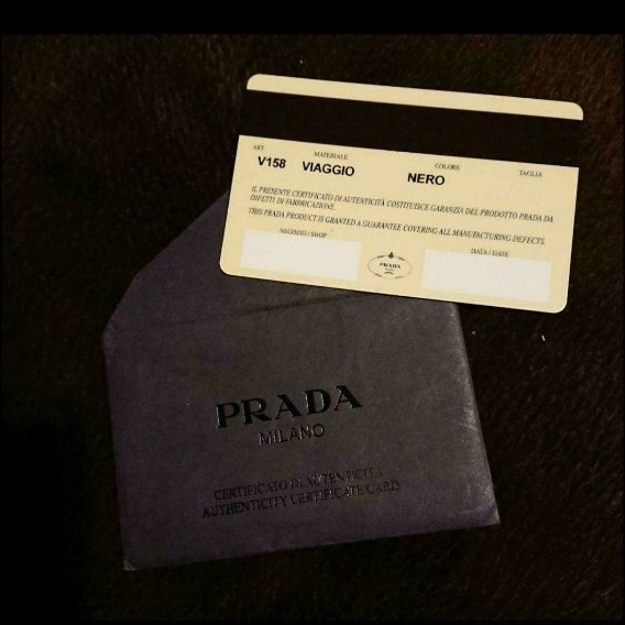 PRADA ☆ ショルダーバッグ