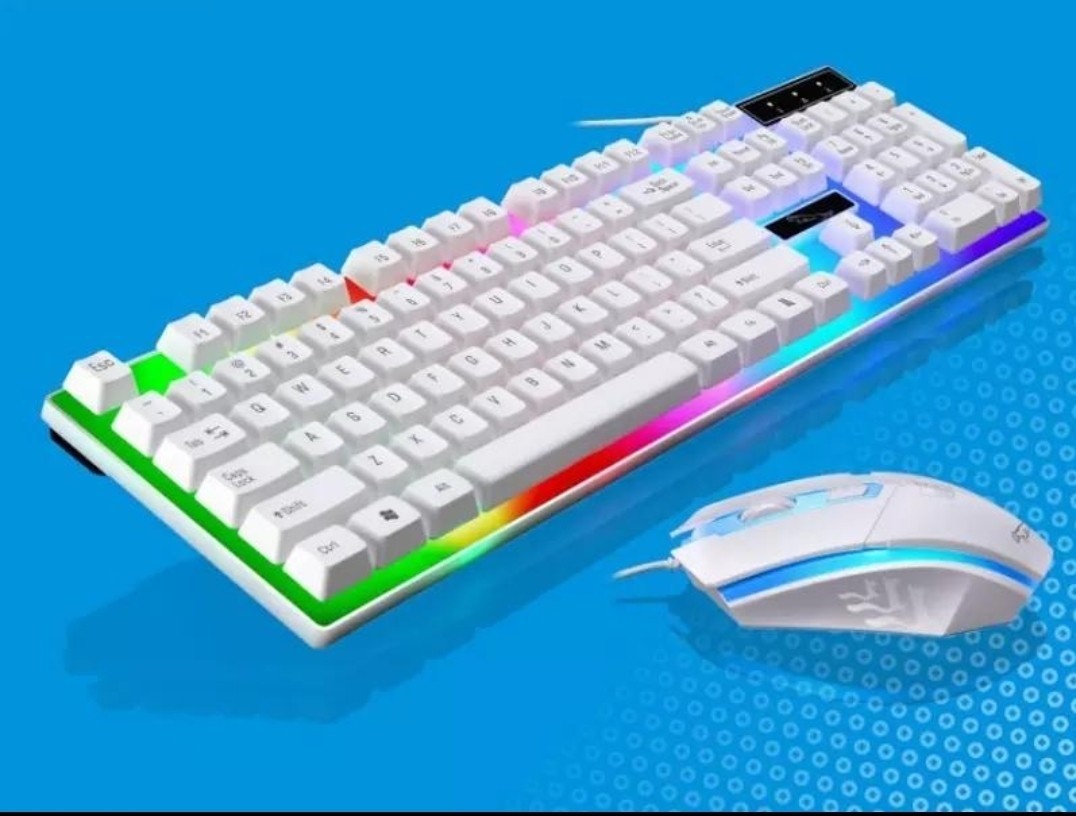 ゲーミングキーボード マウス付き白い