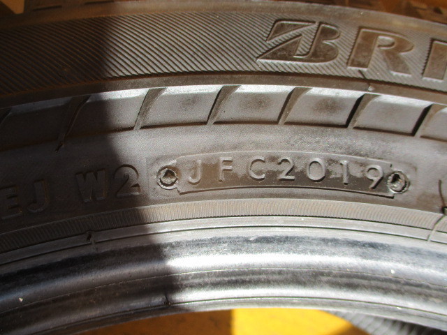 ブリヂストン BRIDGESTONE BLIZZAK RFT 245/50R19 101Q スタッドレスタイヤ 1本 20１９年製造_画像3