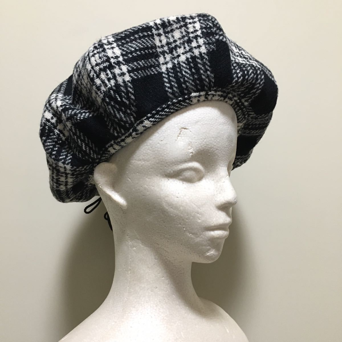 Paypayフリマ ハリスツイード 白黒 チェック ハンドメイド ベレー帽 Harris Tweed 英国 ウール タータン キャスケット ビッグ 50s 60s ビンテージ Beret Paypayフリマ ハリスツイード 白黒 チェック ハンドメイド ベレー帽 Harris Tweed 英国 ウール タータン キャスケット ビッグ 50s 60s ビンテージ Beret
