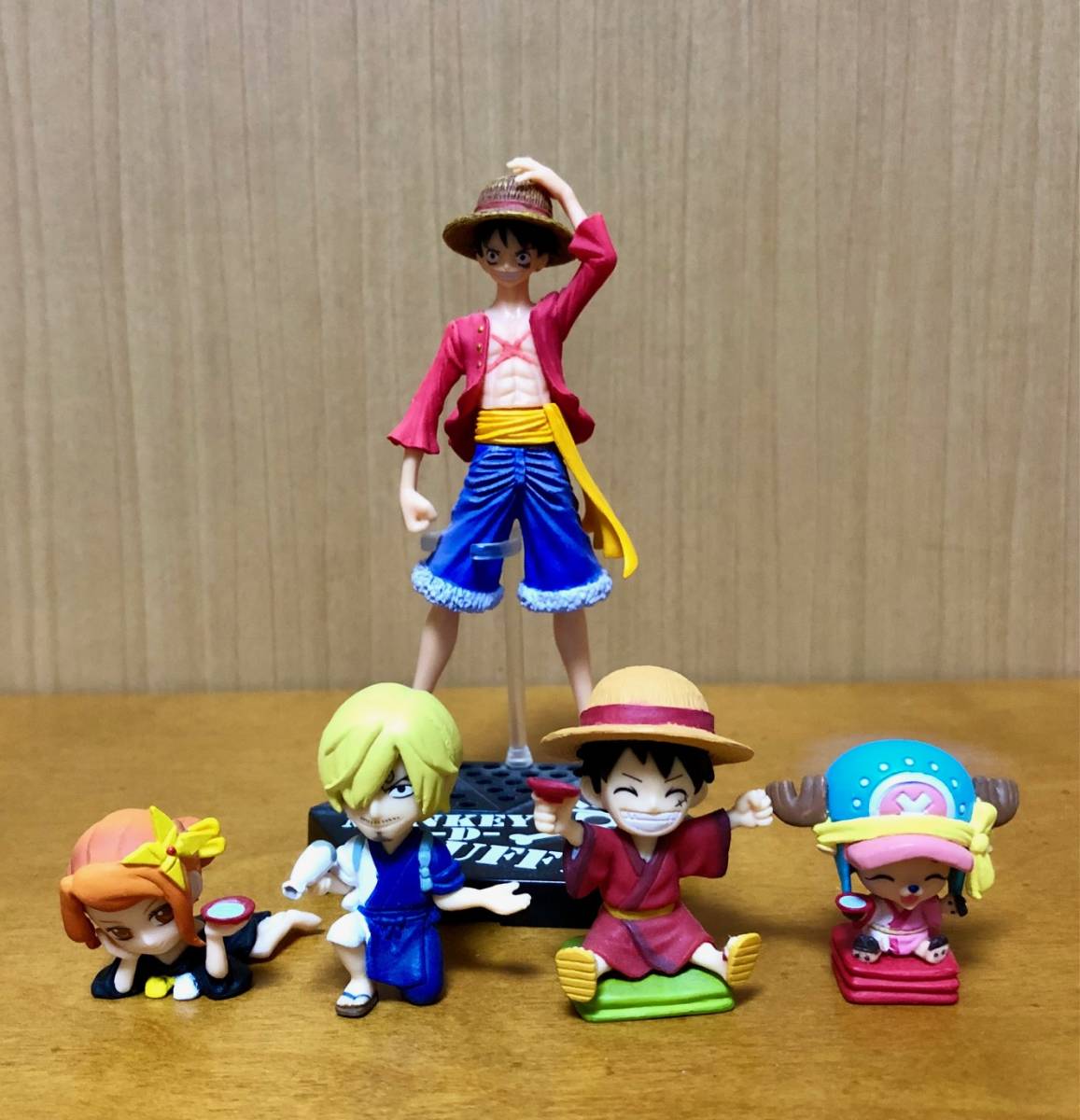 ヤフオク! - ワンピース フィギュア 5体セット ルフィ ナミ サンジ