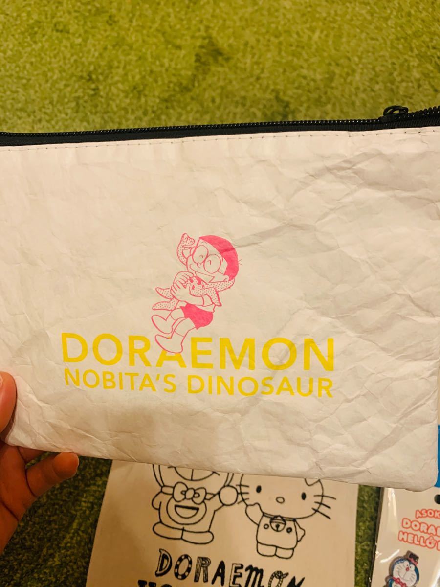Paypayフリマ ドラえもんキティちゃんコラボポーチ バッジ Paypayフリマ ドラえもんキティちゃんコラボポーチ バッジ