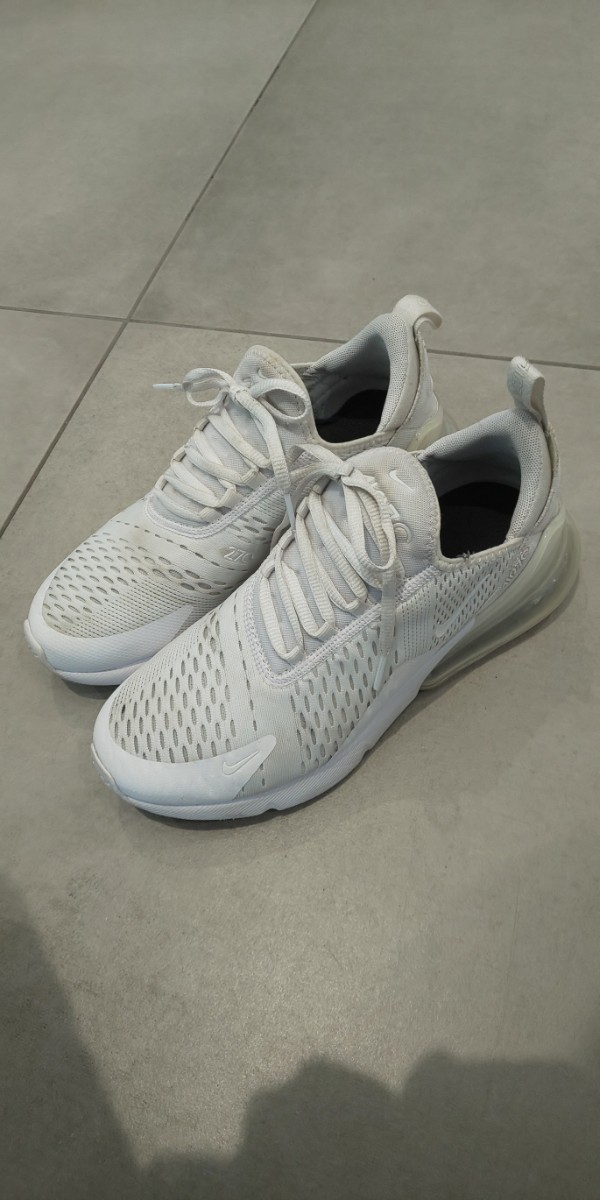 Paypayフリマ Nike ナイキ エアマックス 270 メッシュ 白 ホワイト ランニング スニーカー 25 5 希少モデル Paypayフリマ Nike ナイキ エアマックス 270 メッシュ 白 ホワイト ランニング スニーカー 25 5 希少モデル