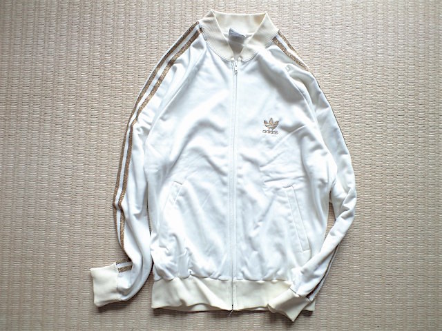 即決 美品 鬼レア 白 x 金ラメ adidas 80s ヴィンテージ USA製 即決 美品 鬼レア 白 x 金ラメ adidas 80s ヴィンテージ USA製