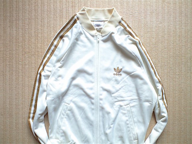 即決 美品 鬼レア 白 x 金ラメ adidas 80s ヴィンテージ USA製 即決 美品 鬼レア 白 x 金ラメ adidas 80s ヴィンテージ USA製