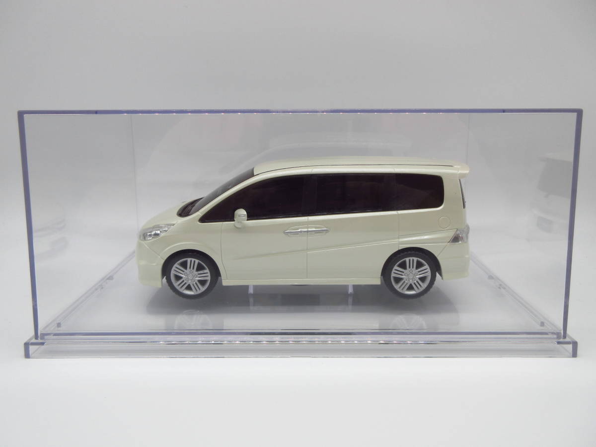 1/24 ホンダ ステップワゴン RG スパーダ プレミアムホワイトパール