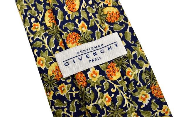 N-1988★送料無料★超美品★GIVENCHY GENTLEMAN ジバンシィ ジェントルマン★イタリア製 ネイビー紺色 パイナップル柄 シルクネクタイ_画像3