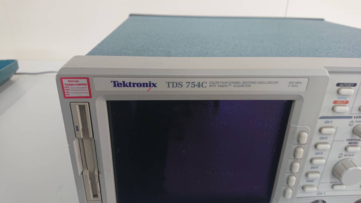Tektronix TDS 754C テクトロニクス オシロスコープ_画像3