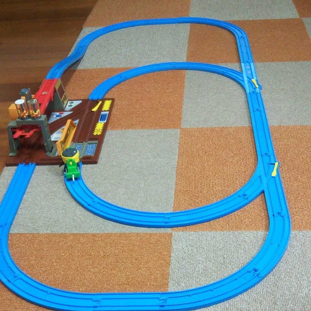 きかんしゃトーマス がたことワークスセット プラレール DVD付 きかんしゃトーマス がたことワークスセット プラレール DVD付