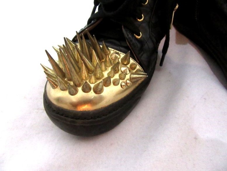 Jeffrey Campbell Jeffrey can bell заклепки имеется спортивные туфли обувь Gold punk шиповки 