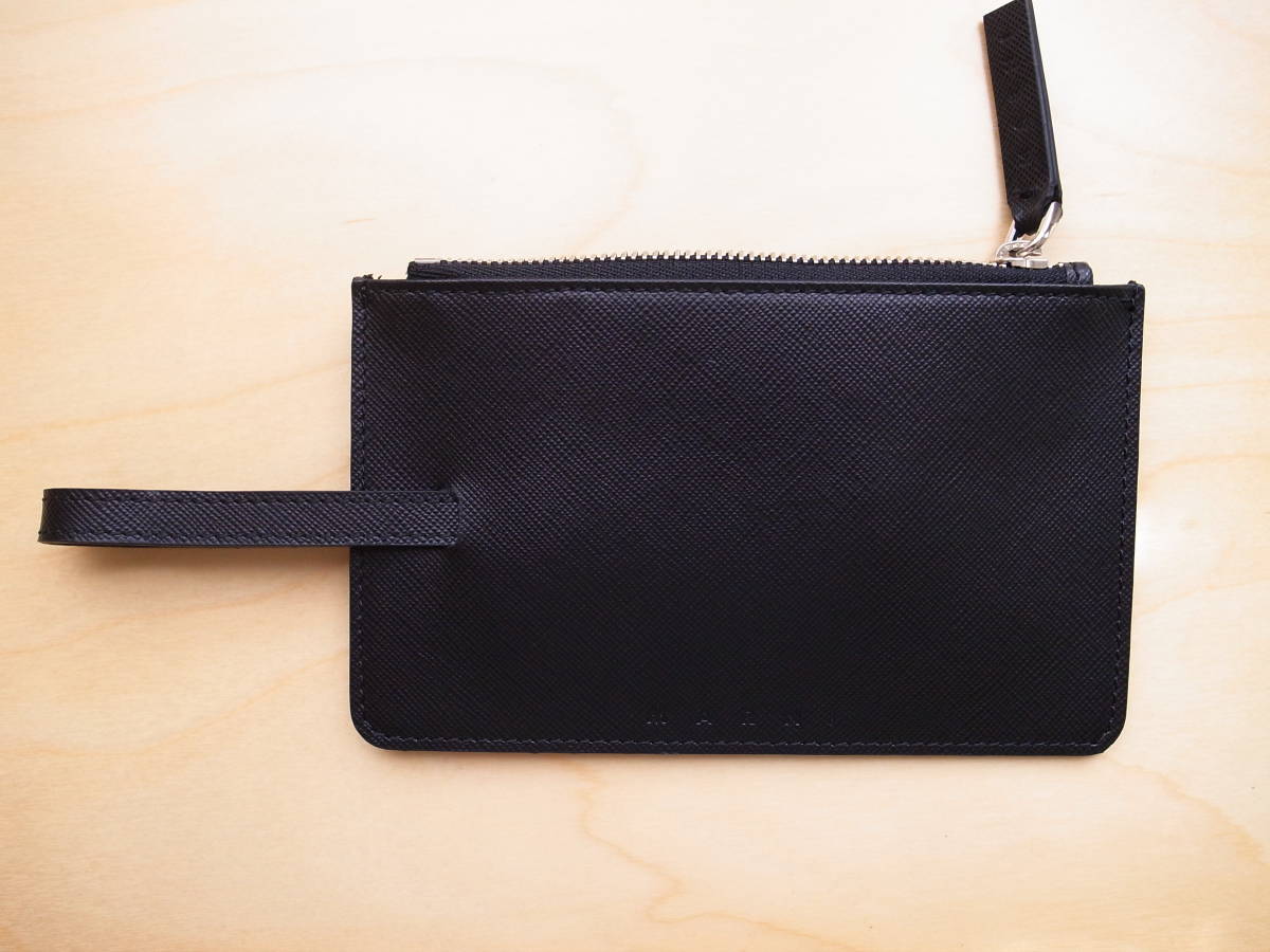 【安心発送】 MARNI マルニ スモールグレインレザー 黒 リング付きタブ 財布ミニ その他 【安心発送】 MARNI マルニ スモールグレインレザー 黒 リング付きタブ 財布ミニ その他